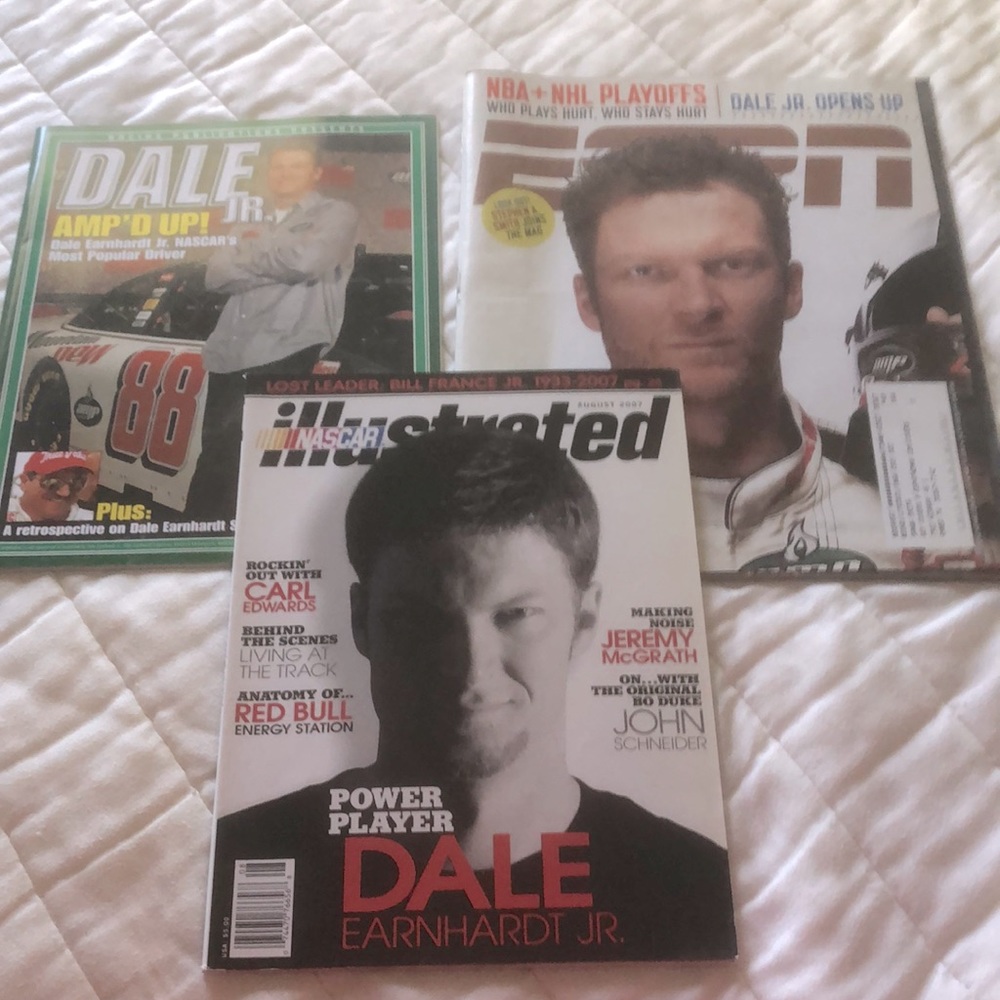EUC Dale Earnhardt JR Magazines